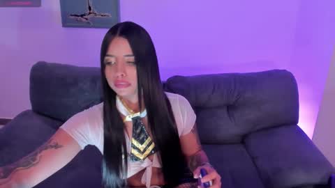 MARIA HERRERA  online show from September 12, 12:33 am