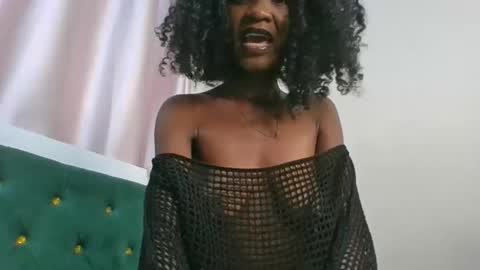 mariahsexy4u online show from February 22, 8:37 am