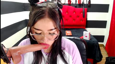 Marian online show from December 18, 7:58 am