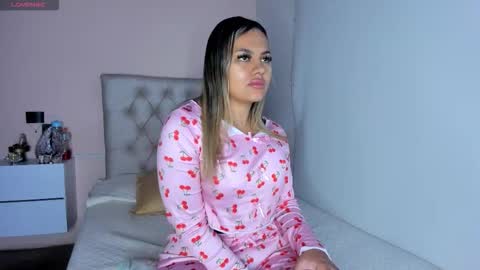 Mariana Roe online show from December 2, 12:56 am