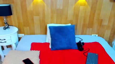 Mariana Angel online show from March 7, 7:05 pm