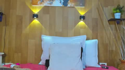 Mariana Angel online show from March 13, 6:53 pm