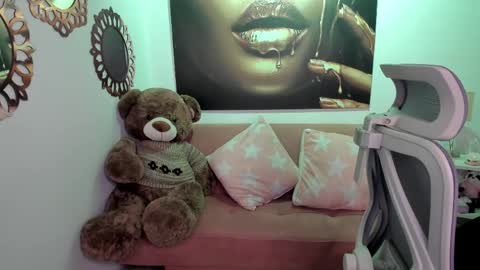 Mariana Lopez online show from April 6, 4:46 am