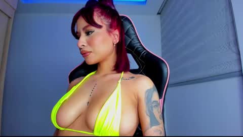 M A R I A N E online show from March 1, 4:15 am