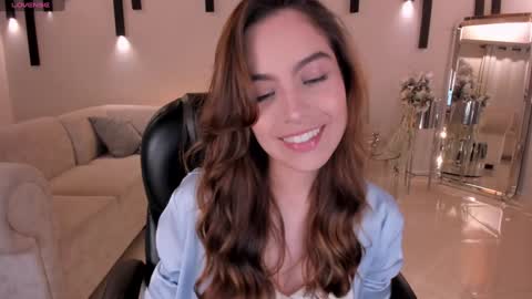 Marianne  online show from February 4, 10:13 pm