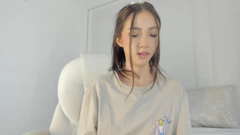 Maria Pettit online show from January 24, 12:20 pm