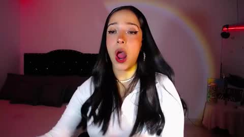 Nicolle online show from December 15, 4:29 am