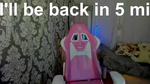 Mariel online show from March 26, 2:14 am