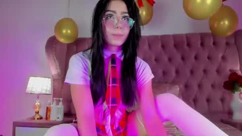 Marie online show from July 7, 1:58 pm