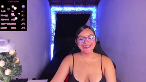 Mariana Hasper online show from January 7, 10:30 pm