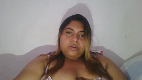 marilyn_porto online show from May 2, 6:11 pm