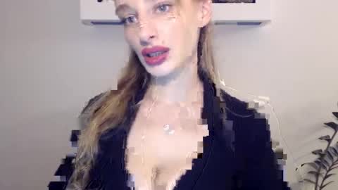 MarilynDevilish online show from January 24, 9:37 pm