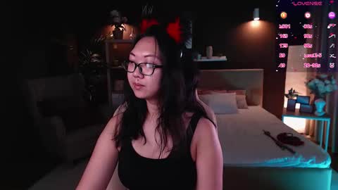 Marine  online show from October 15, 2:30 pm