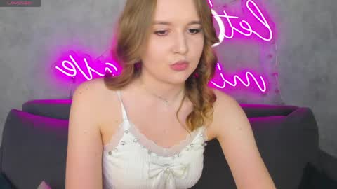 Emmaa online show from June 5, 1:53 am