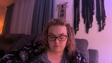 maroon_moon online show from November 25, 12:24 am