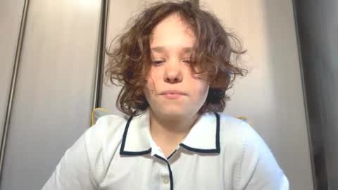 Lola online show from March 26, 10:06 am