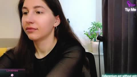 marrycolins online show from April 1, 3:07 am