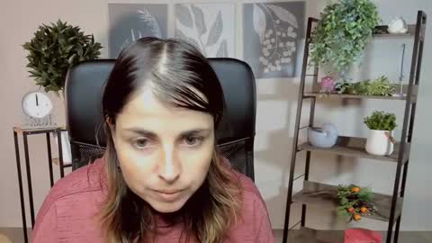 martaedams online show from October 14, 6:38 am