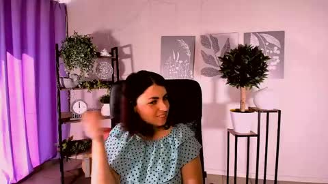 martaedams online show from June 9, 5:18 am