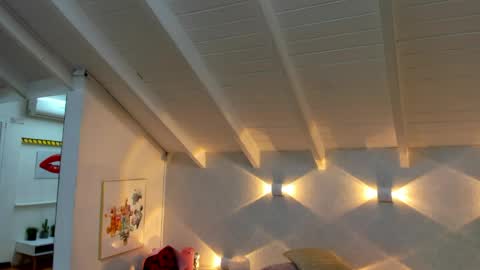 martina mIIler online show from April 10, 12:33 pm