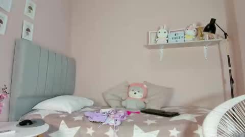 mary_cute9 online show from October 7, 12:20 pm