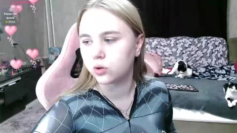  MY NAME IS MILA WELCOME TO MY ROOM online show from April 16, 4:17 pm