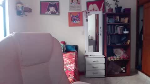 mary online show from March 8, 12:39 pm