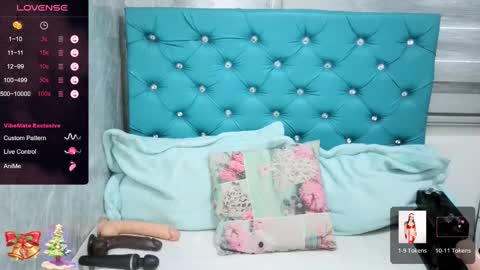  Mary Moon  online show from December 24, 11:17 am