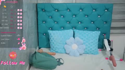  Mary Moon  online show from April 18, 10:40 am