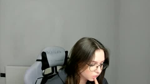 Alice online show from May 15, 11:13 am