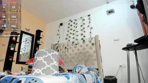 Marycurvy online show from January 29, 2:30 am