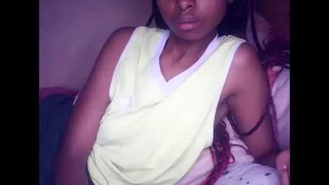 marycutie online show from March 23, 3:40 pm