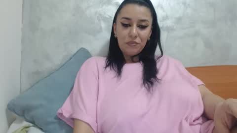 maryem online show from February 17, 2:27 pm