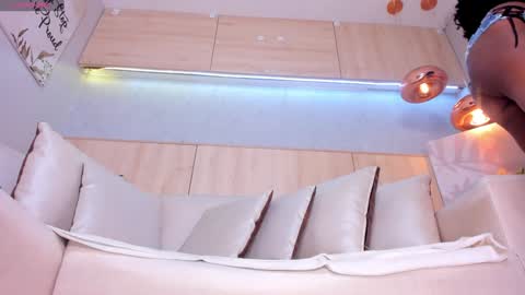   online show from February 6, 12:37 pm