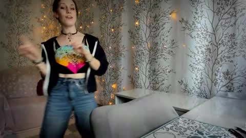 Mary Lou online show from September 16, 8:33 am