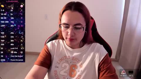 Dulce Maria online show from October 16, 9:28 pm