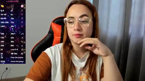 Dulce Maria online show from October 6, 10:14 pm