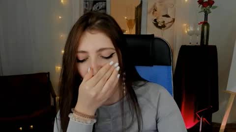 Mary Miller online show from December 17, 10:19 am