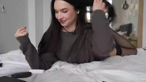 Marina online show from February 5, 12:41 pm