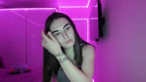 Mary online show from February 18, 2:32 am