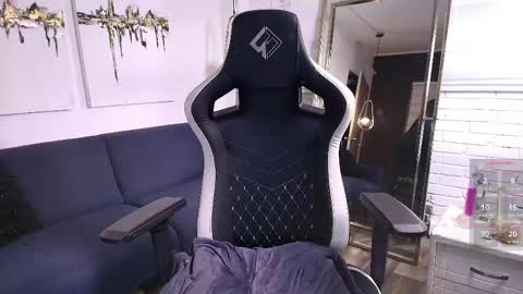 TATIANA  AND ROUS online show from March 4, 7:19 am