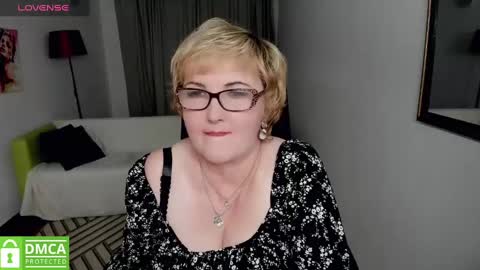 Lana online show from December 21, 5:18 pm