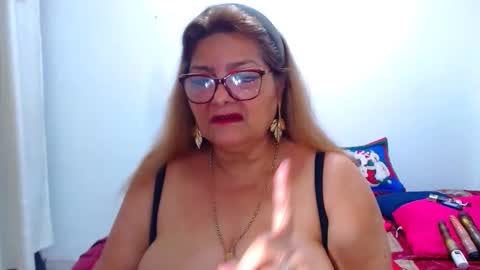 maturehot649 online show from December 21, 3:22 am