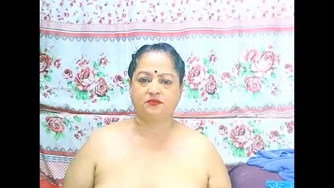matureindian654u online show from April 15, 9:59 pm