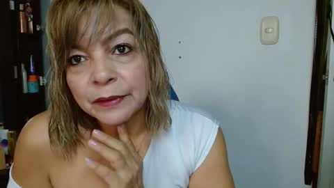 Cecilia online show from December 19, 1:14 pm