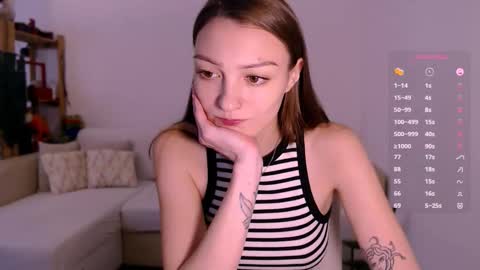 Maxine online show from October 9, 1:48 pm