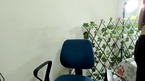 maxinesex_ online show from February 15, 3:17 pm