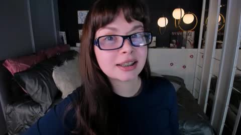 Maya online show from February 27, 3:01 pm