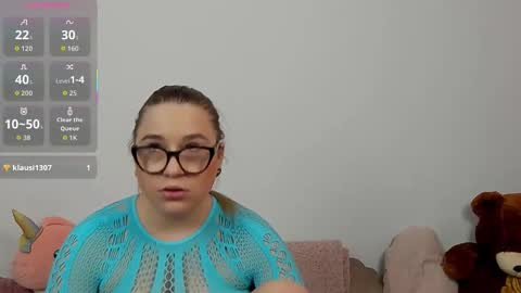 Maya online show from December 21, 10:03 pm