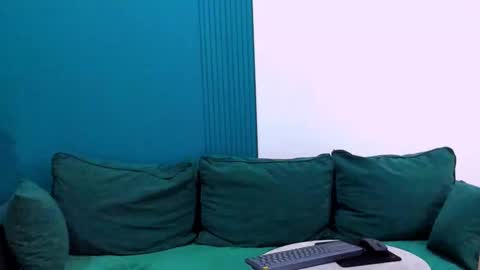 Maya online show from February 11, 2:46 pm